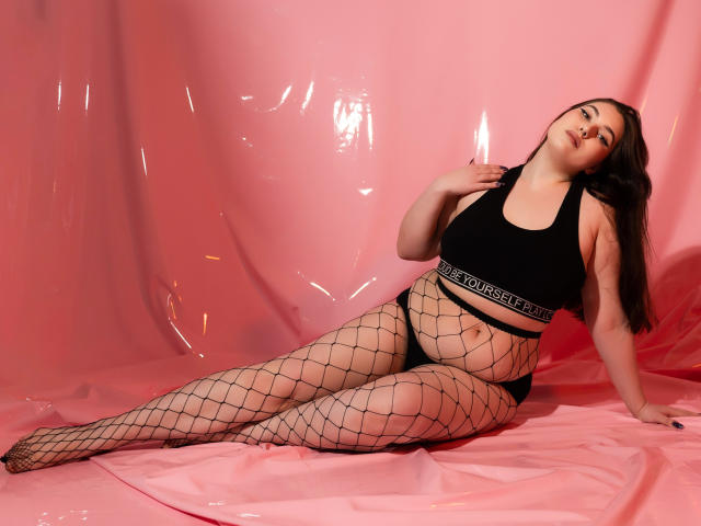 MelissaBonly - Live sex cam - 17991386