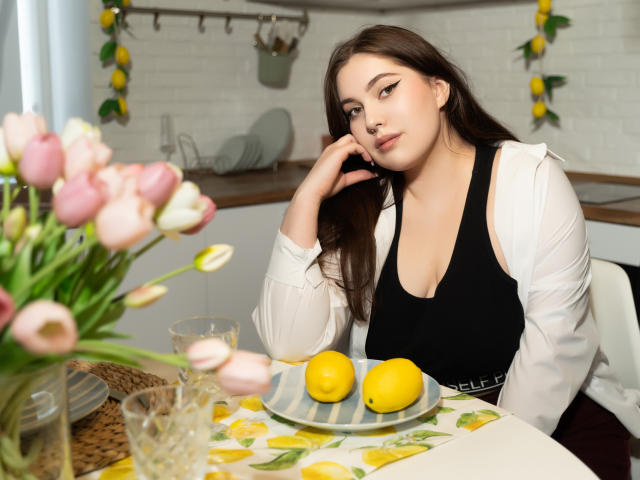 MelissaBonly - Live sex cam - 17991426