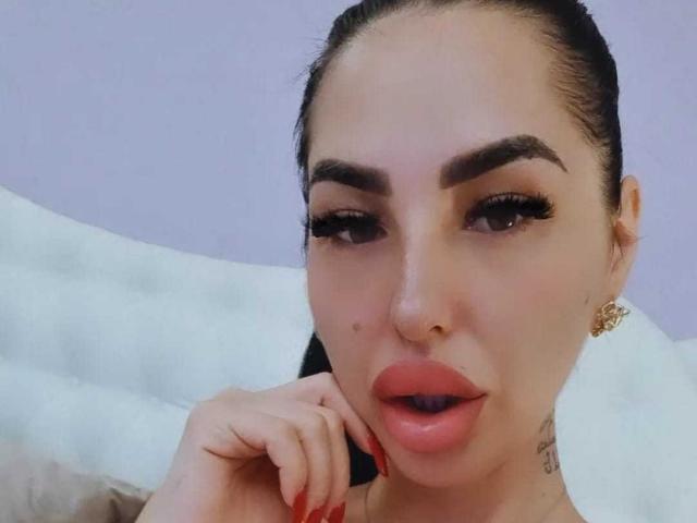 KendraReen - Live porn &amp; sex cam - 17991874