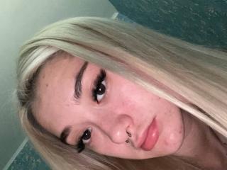 ArisBunny - Live porn &amp; sex cam - 17992550