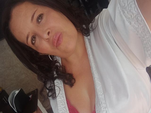 CandHoney - Live sex cam - 17995078