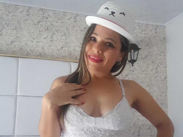 KarolJonson - Live sexe cam - 17995306