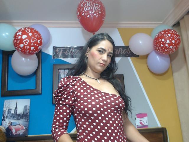 AfroditaHan - Live sex cam - 17997138