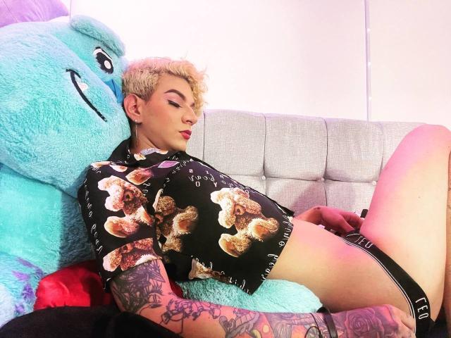 DesirTS - Live porn &amp; sex cam - 18000230