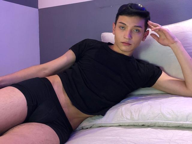 NoahJoness - Sexe cam en vivo - 18001022