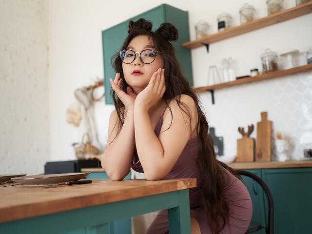 NicoleBriggs - Live Sex Cam - 18003050