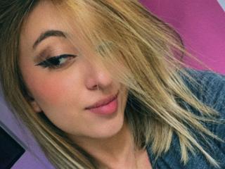 SabrinaMontana - Live Sex Cam - 18021366