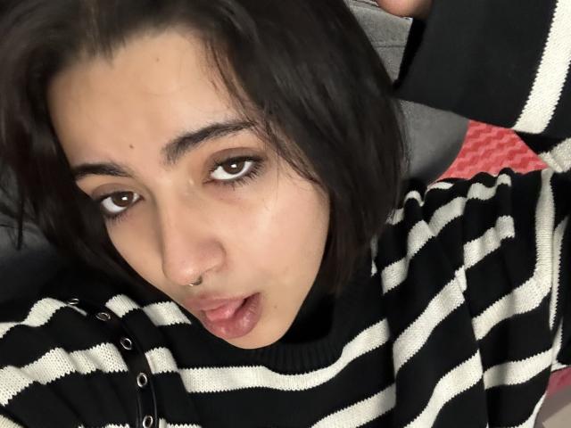 Shehirizada - Live Sex Cam - 18035398