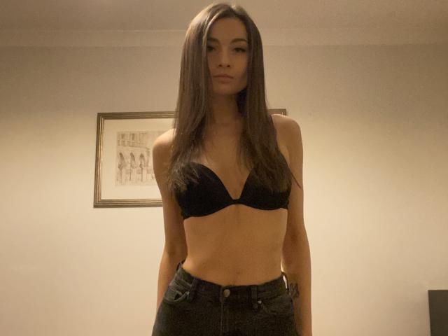 Dionisia - Sexe cam en vivo - 18039306