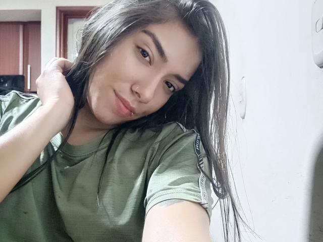 SharonKlart - Live porn &amp; sex cam - 18041622