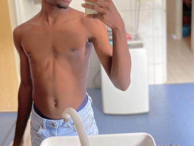ChocalateLips - Sexe cam en vivo - 18043350