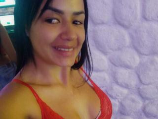 FloraJames - Sexe cam en vivo - 18045758