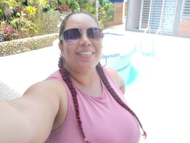 AdelineLox - Sexe cam en vivo - 18047190