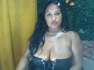 MichelleBrito - Live Sex Cam - 18048950