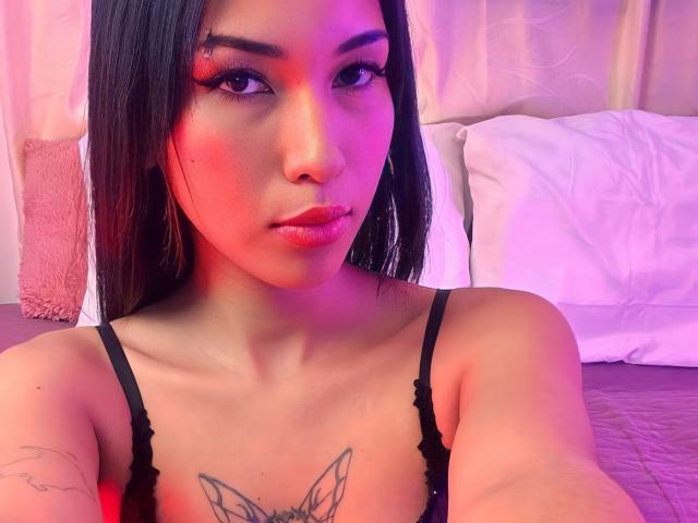 AmyyButterfly - Sexe cam en vivo - 18051314