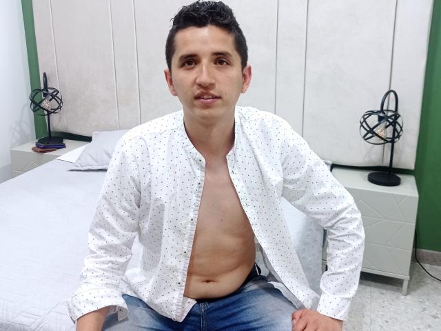BrunoXHot - Live Sex Cam - 18052022