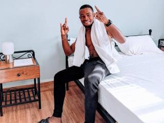 RogerShow - Live sex cam - 18061734