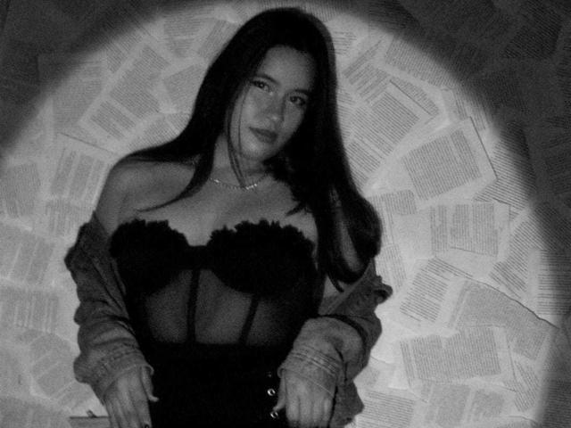 RossyGranger - сексуальная веб-камера в реальном времени - 18062318