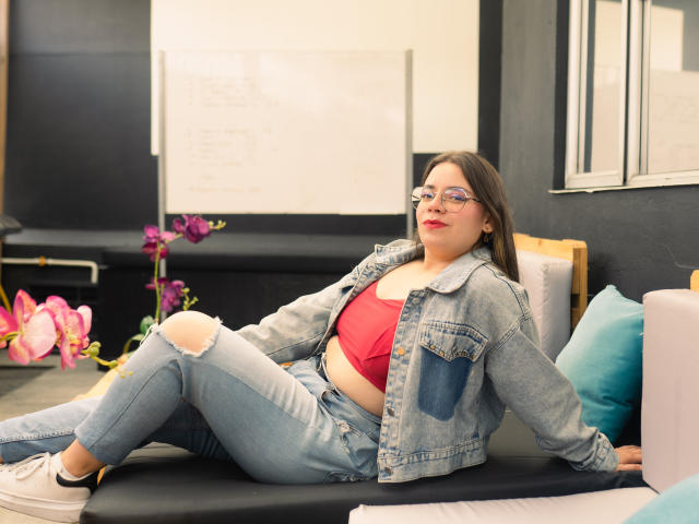 MeliiEvans - Live porn &amp; sex cam - 18065274