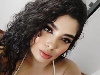 AgathaColinss - Live Sex Cam - 18068038