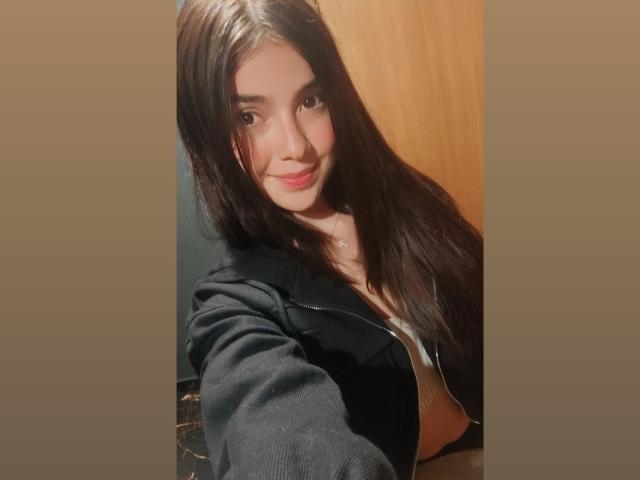 HeidyMillerr - ライブポルノ&amp;セックスカム - 18071546