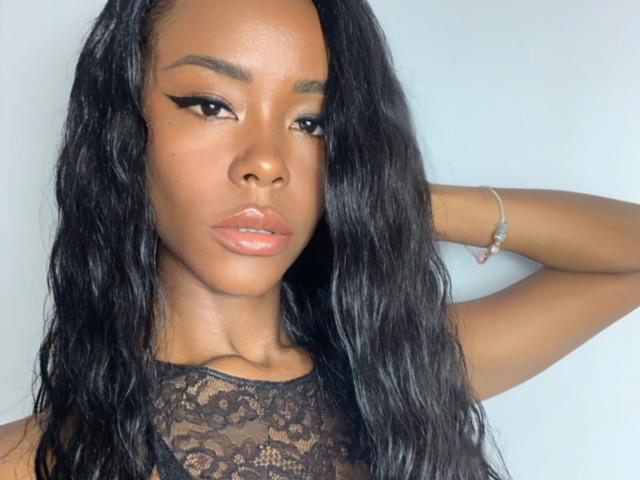 AngelBlackX - Live Sex Cam - 18072686