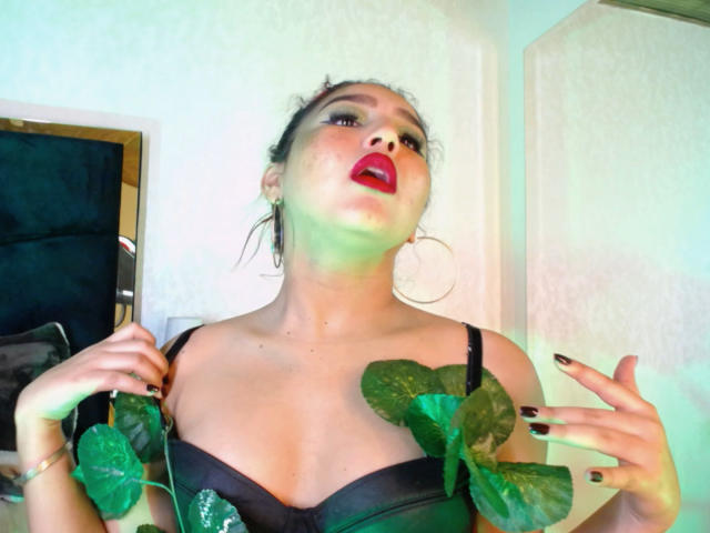 SaraSpanic - Live porn &amp; sex cam - 18074426
