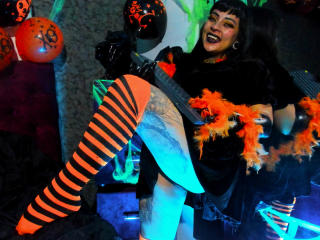 VeronaHellsiing - Live porn &amp; sex cam - 18074702