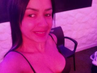 FloraJames - Sexe cam en vivo - 18076038
