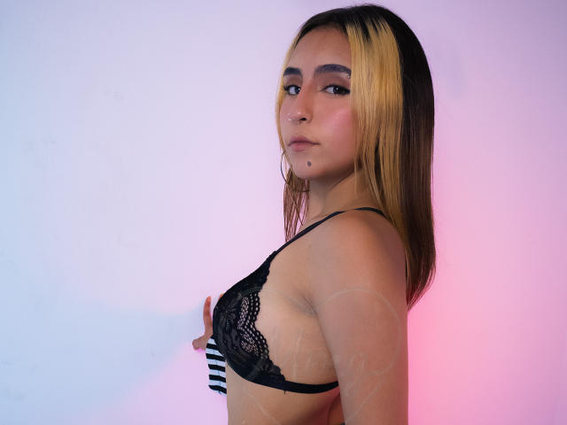 MaveParks - Live sex cam - 18079334