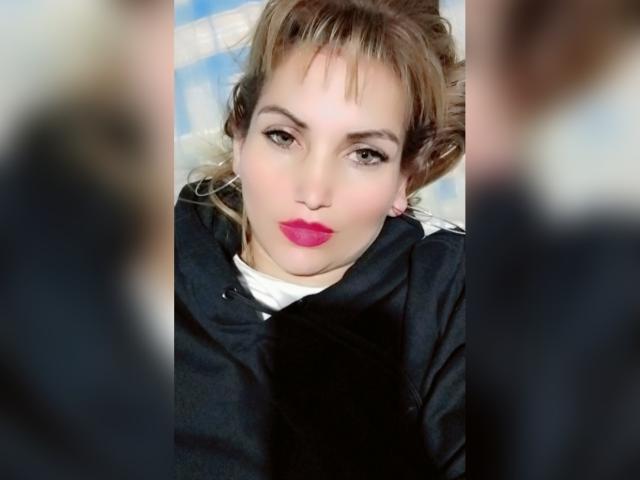 GiuliaAddams - Live porn &amp; sex cam - 18079558