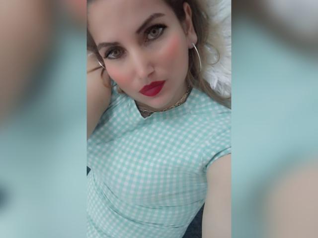 GiuliaAddams - Live sex cam - 18079578