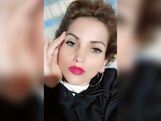 GiuliaAddams - Live Sex Cam - 18079606