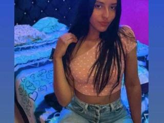 VickyHoney - Live porn &amp; sex cam - 18083542