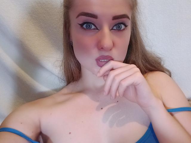 KariMillie - Live porn &amp; sex cam - 18088130