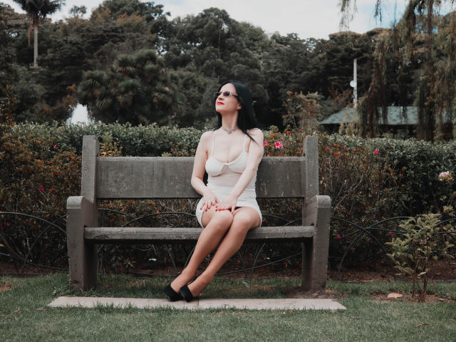 AlanaMoneth - Sexe cam en vivo - 18091610