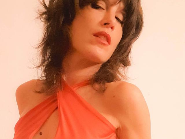 Aiyana - Live porn &amp; sex cam - 18092178