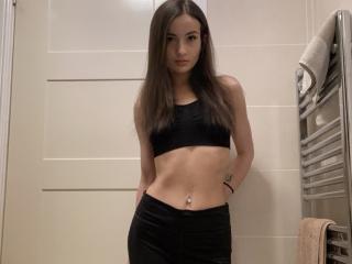 Dionisia - Live porn & sex cam - 18099718