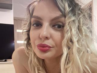 DouceAmelia - Live porn &amp; sex cam - 18106502