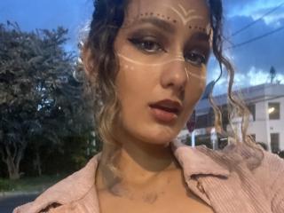 FloraSaenz - Live Sex Cam - 18107646