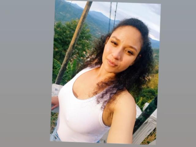 MelaniMouille - Sexe cam en vivo - 18107794