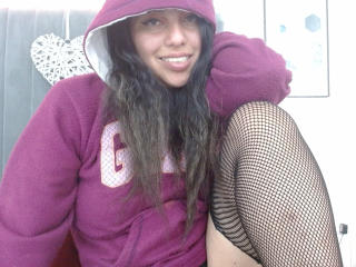 KatrinaRhaz - Sexe cam en vivo - 18110598