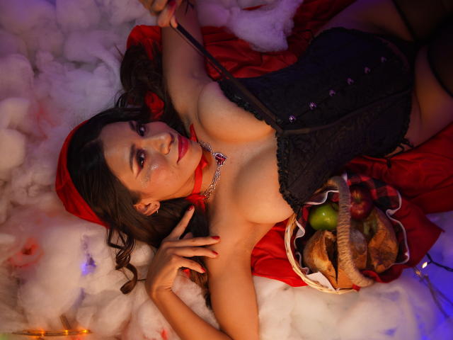 LunaMiranda - Élő pornó és szexkamera - 18129534