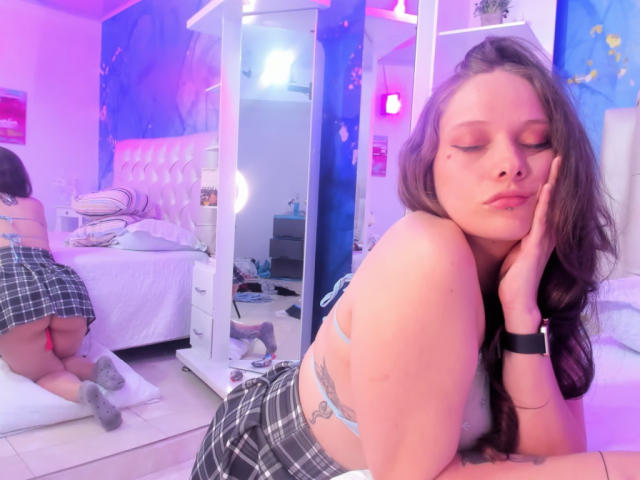 CharlotteBeker - Live porn &amp; sex cam - 18132762