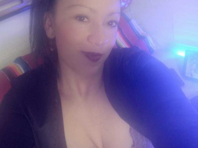 CharloteEzra - Live sex cam - 18137834