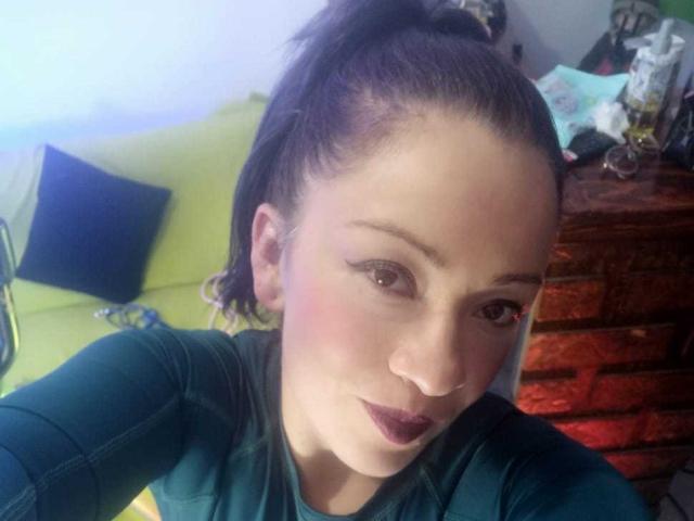 CharloteEzra - Live sex cam - 18138070