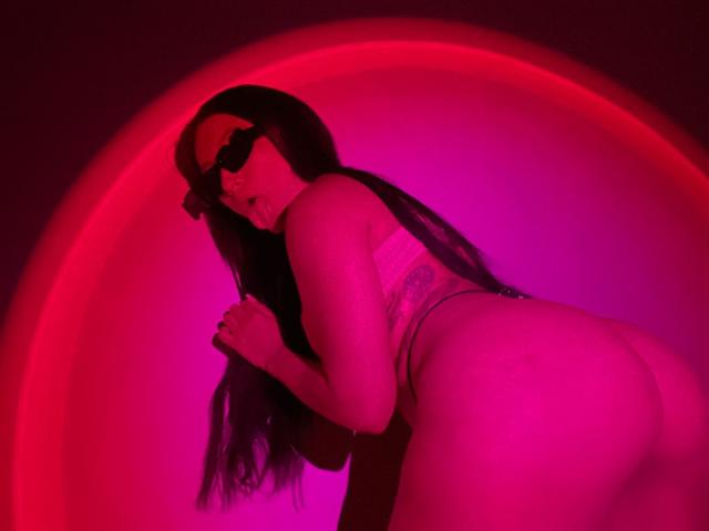 AshlyFerria - Live sex cam - 18147354