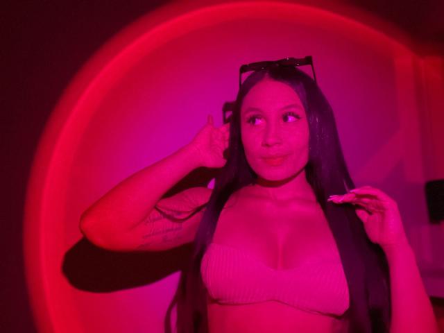 AshlyFerria - Live Sex Cam - 18147382