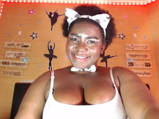 Dilay - Live porn &amp; sex cam - 18154370