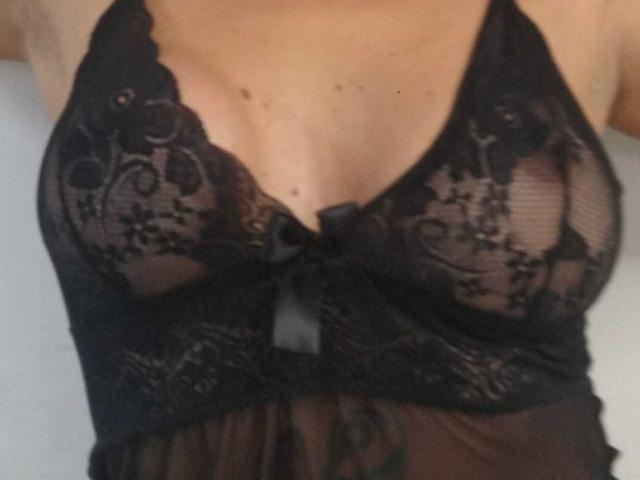 NaomyHott69 - Live sexe cam - 18157710